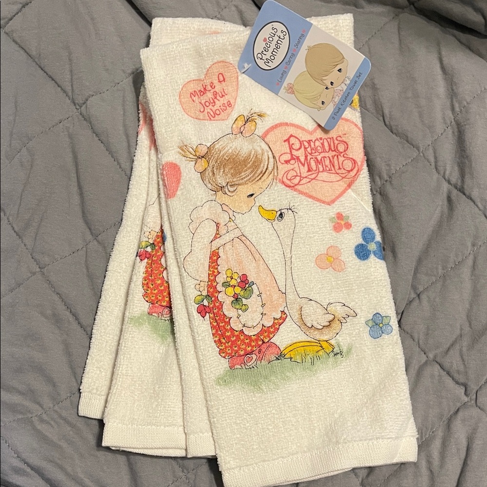 Precious Moments Kitchen Towel Set - very colorful
